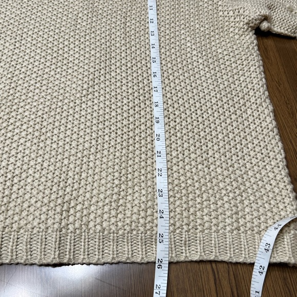 Ces Femme Array Tricks Up Your Sleeves Pom Pom Sweater Tan Size S NWT - Picture 6 of 7